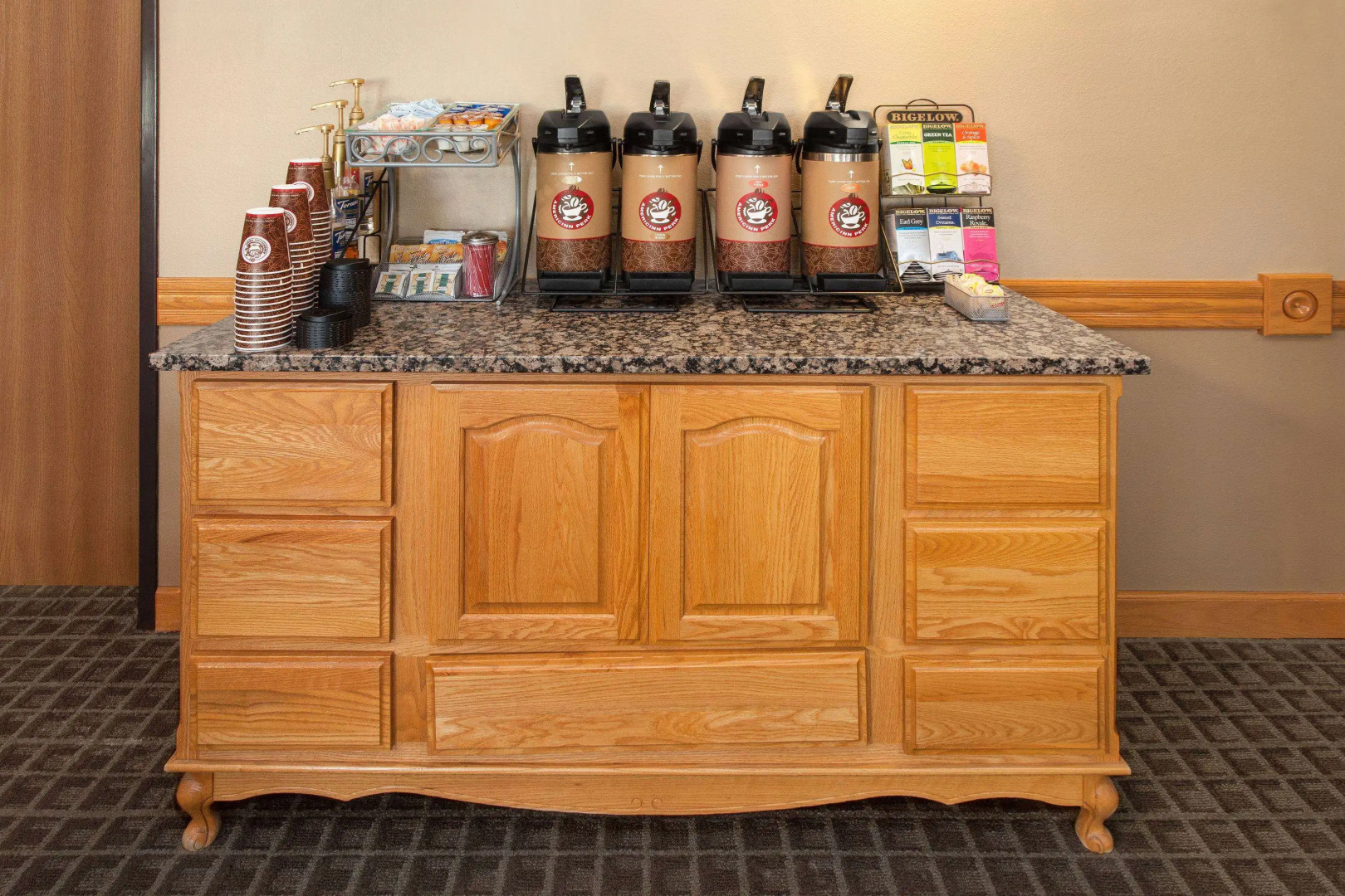 AmericInn by Wyndham Grundy Center