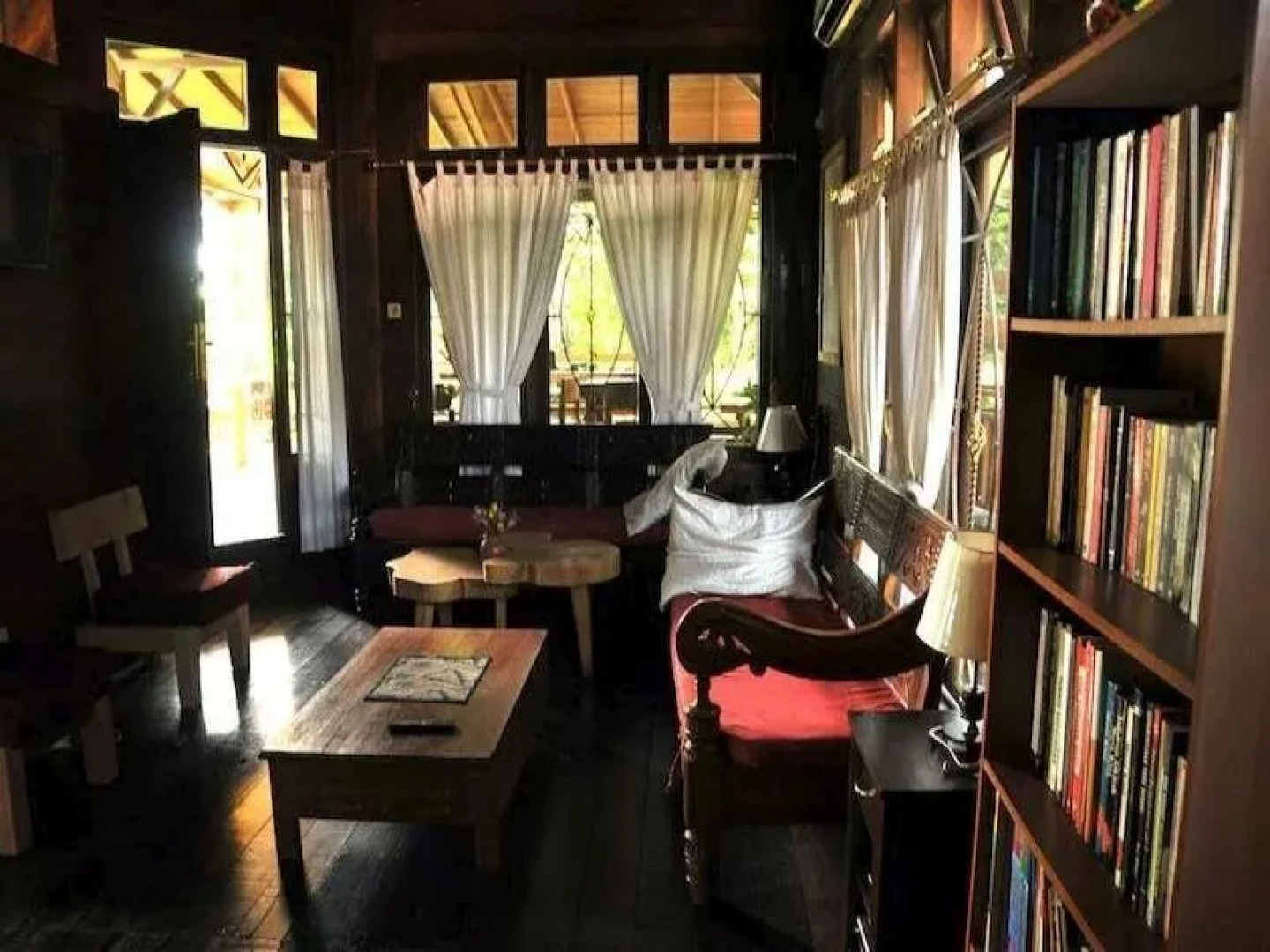 [Deact] Rumah Kedaung Guest House & Cafe