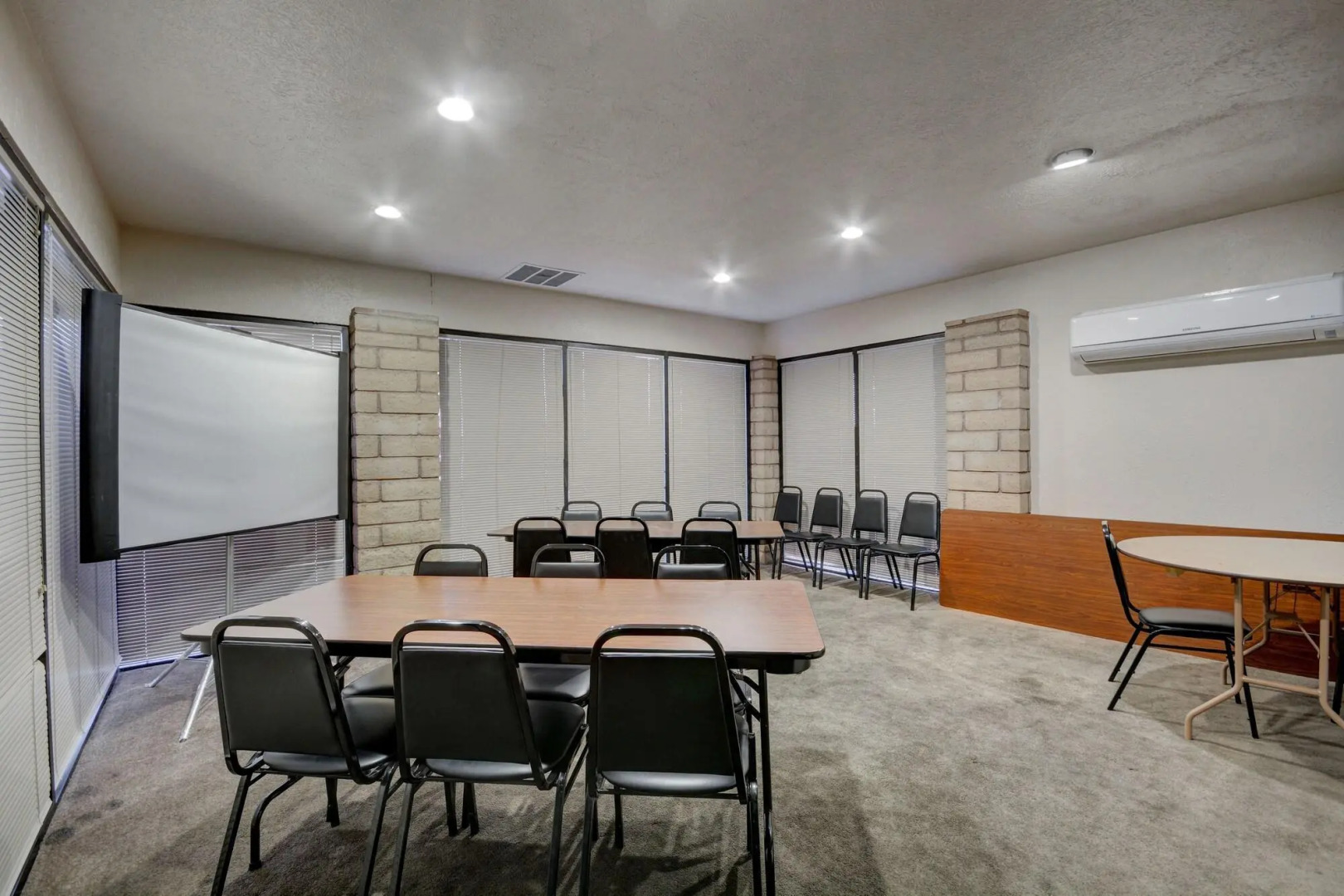 Longhorn Casino & Hotel