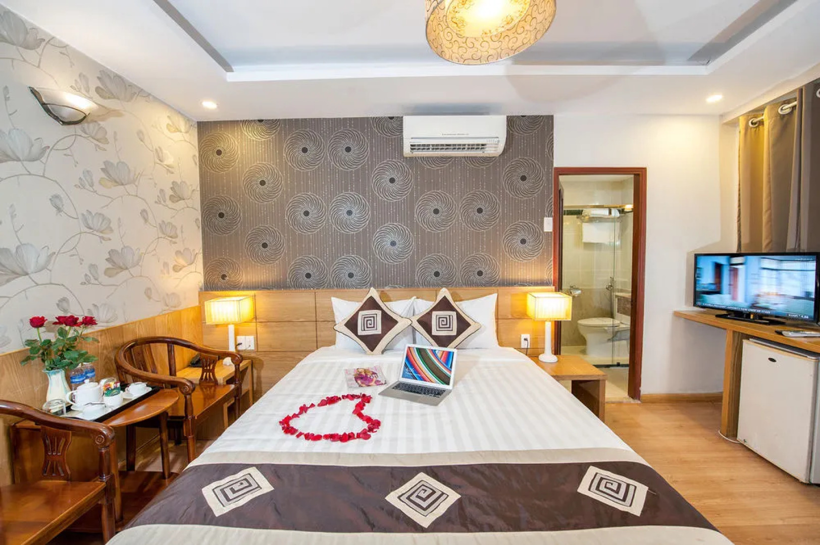 Eden Garden II Hotel