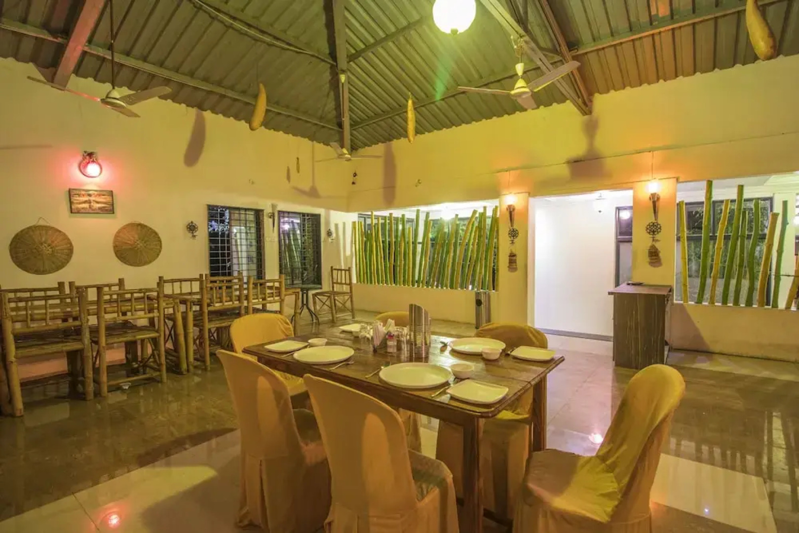 Mougli's Paradise Resort