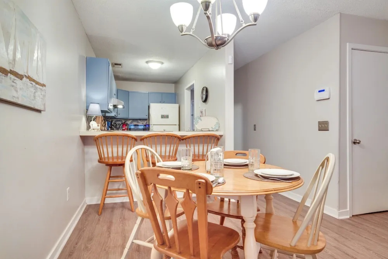 Beaufort Home w/ Patio 3 Mi to Downtown!