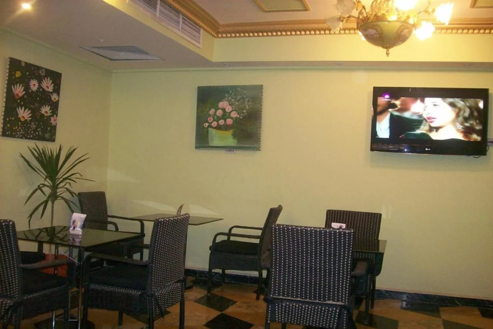 Kanzy Hotel