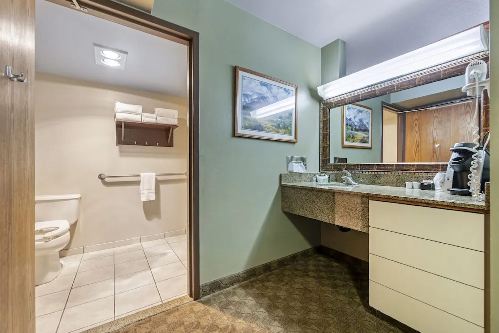 Seaport Inn and Suites