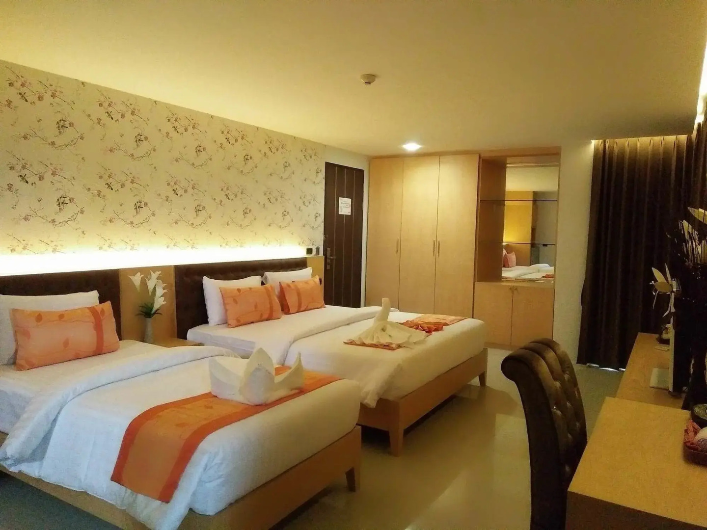 The Convenience Khonkaen Hotel