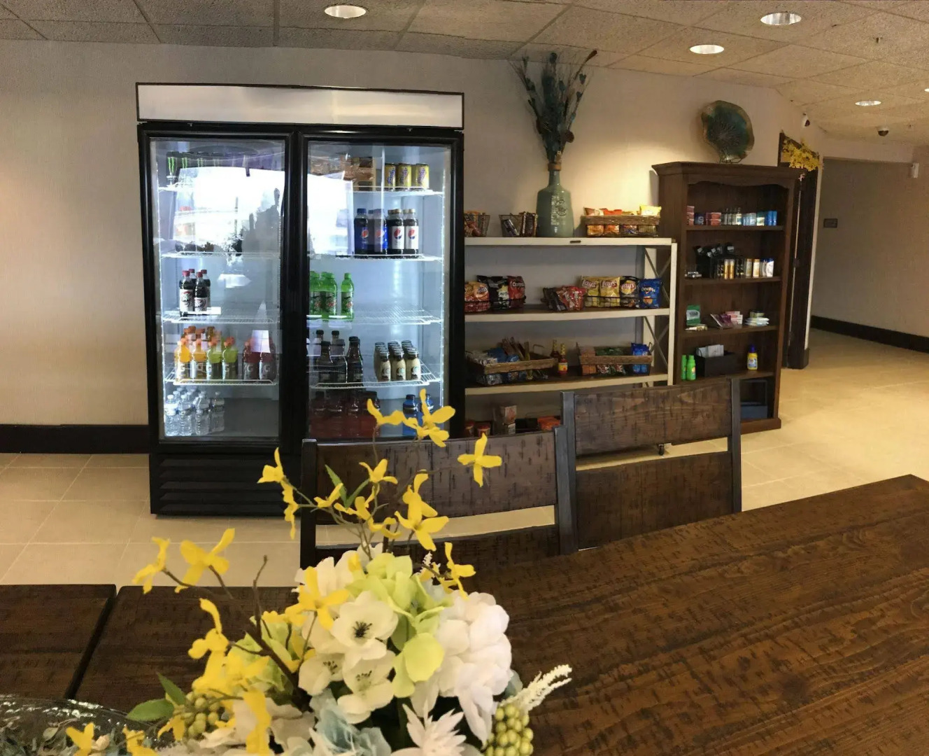 Greenfield Inn & Suites Owensboro, KY Airport