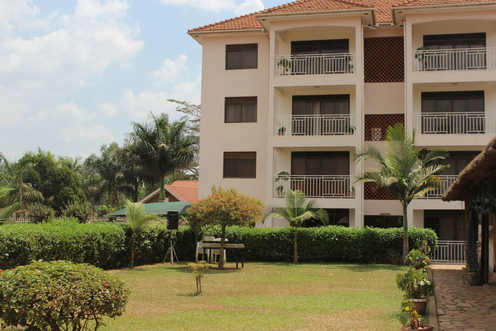 Sky Hotel International