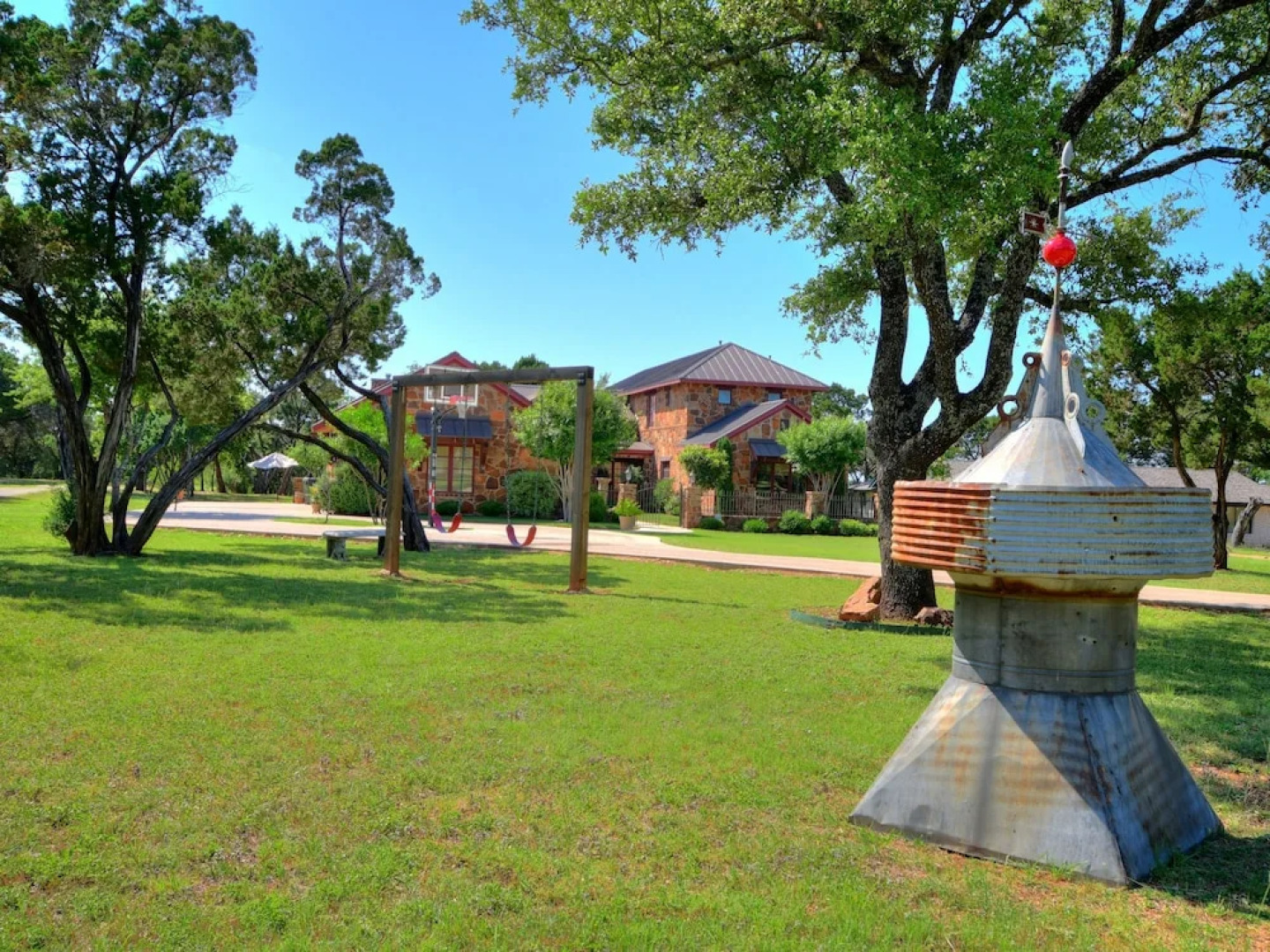 Sterns Estate #149387 4 Bedrooms 5 Bathrooms Estate