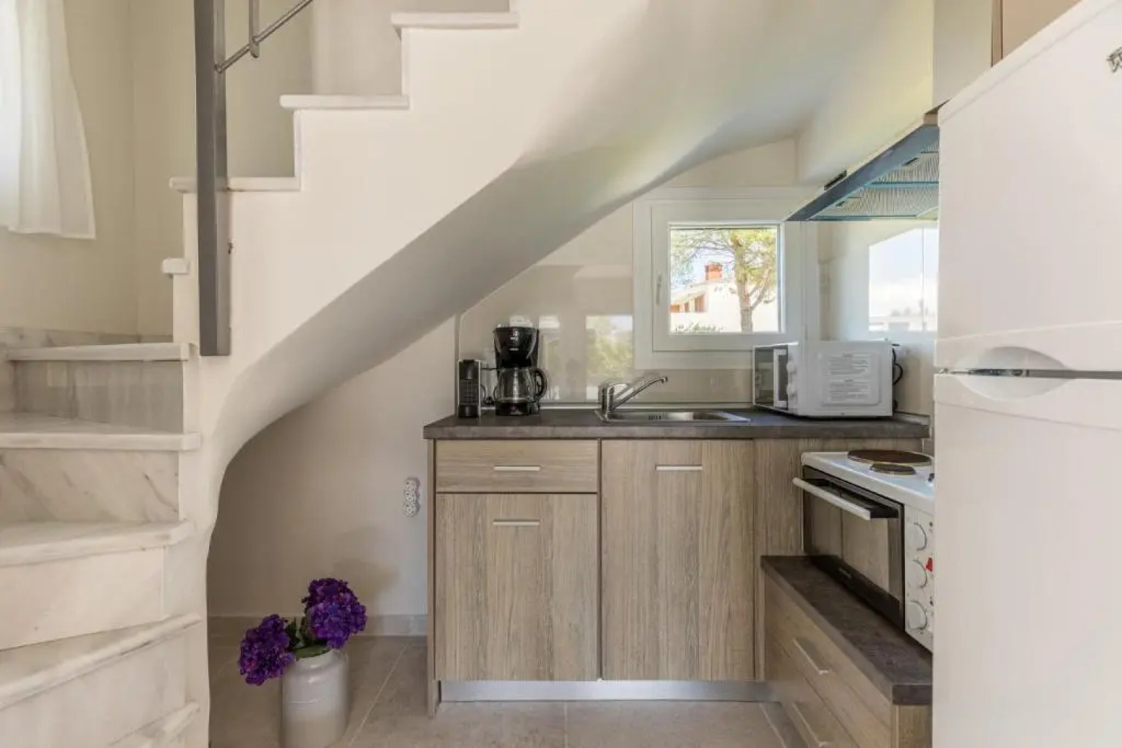 V Luxury Apartments Posidi