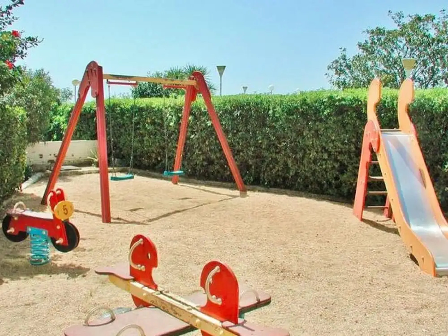 Cozy Apartment in Sant Vicenç de Montalt With Swimming Pool