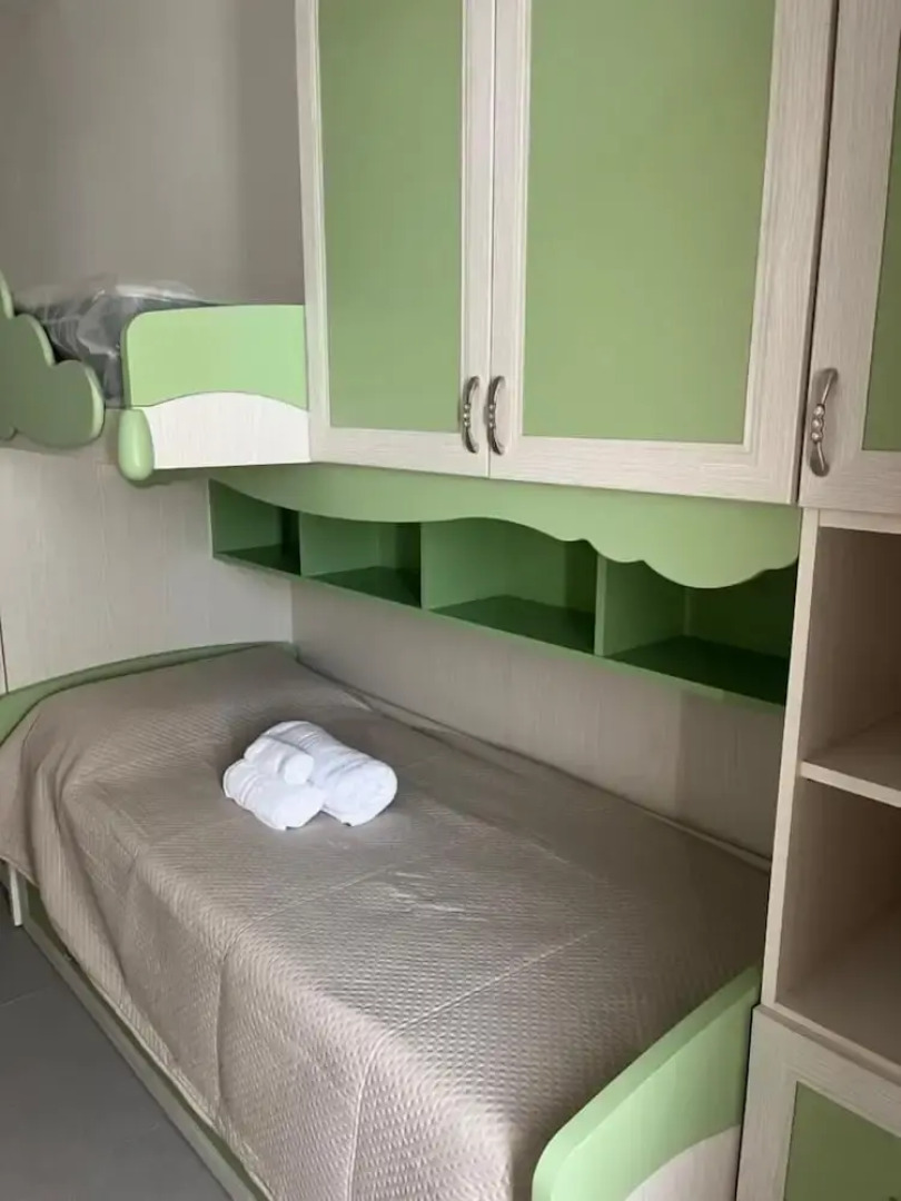 Room in Holiday House - Holiday House the Zagare, Large Double or Twin Room