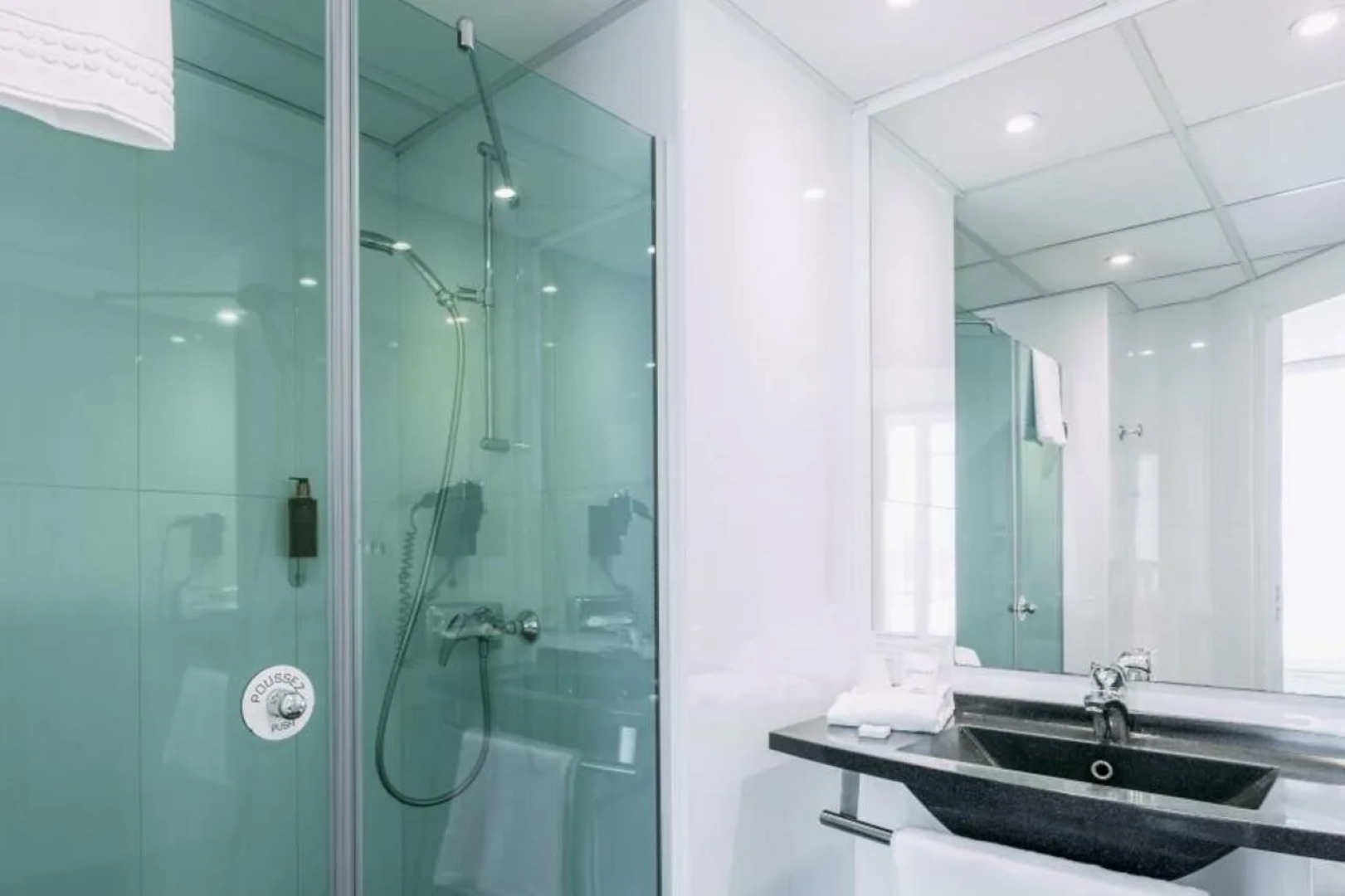 Escale Oceania Marseille Vieux Port