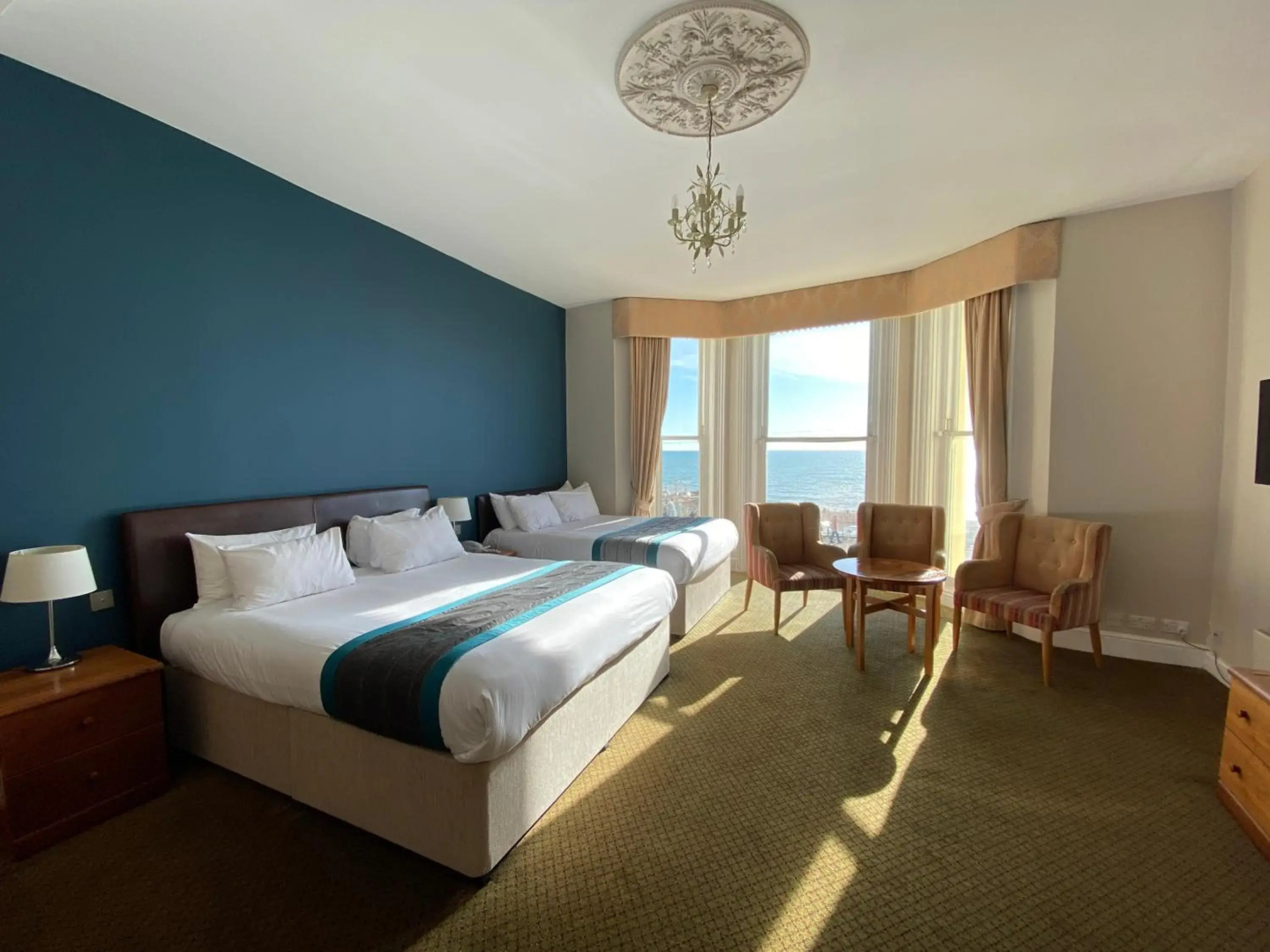 Queens Hotel