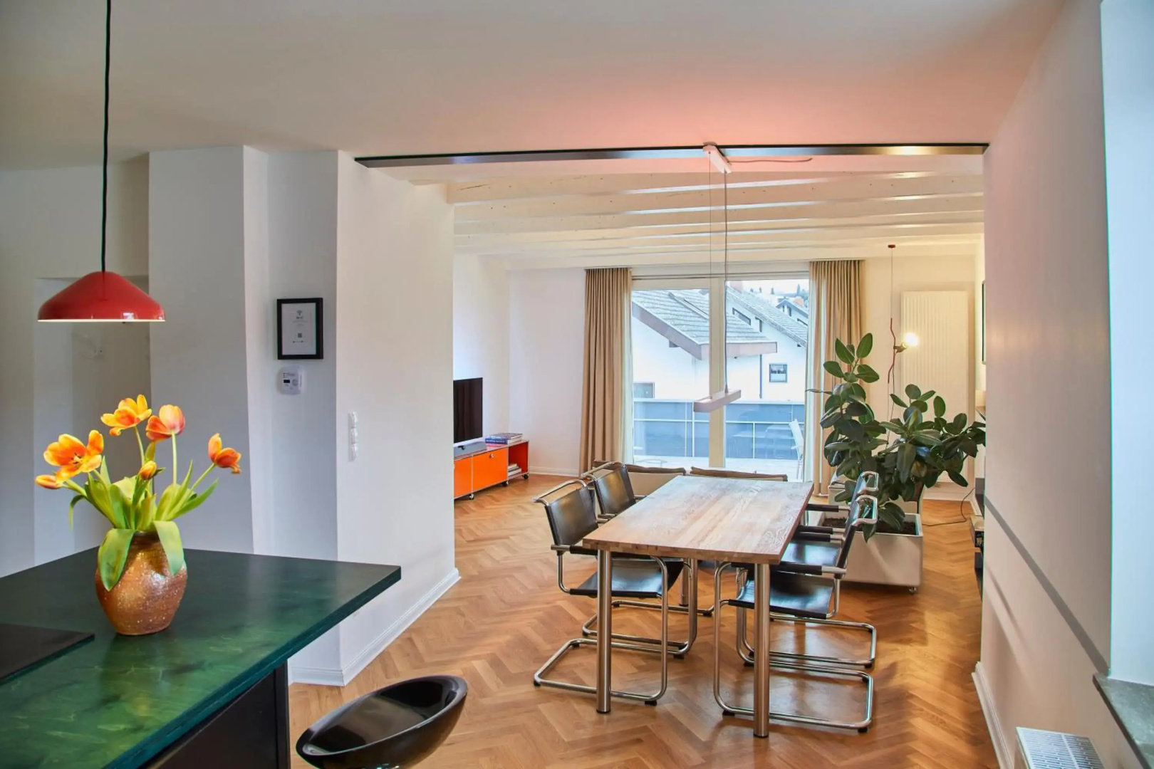 Klimatisierte Wohnung mit großer Terrasse