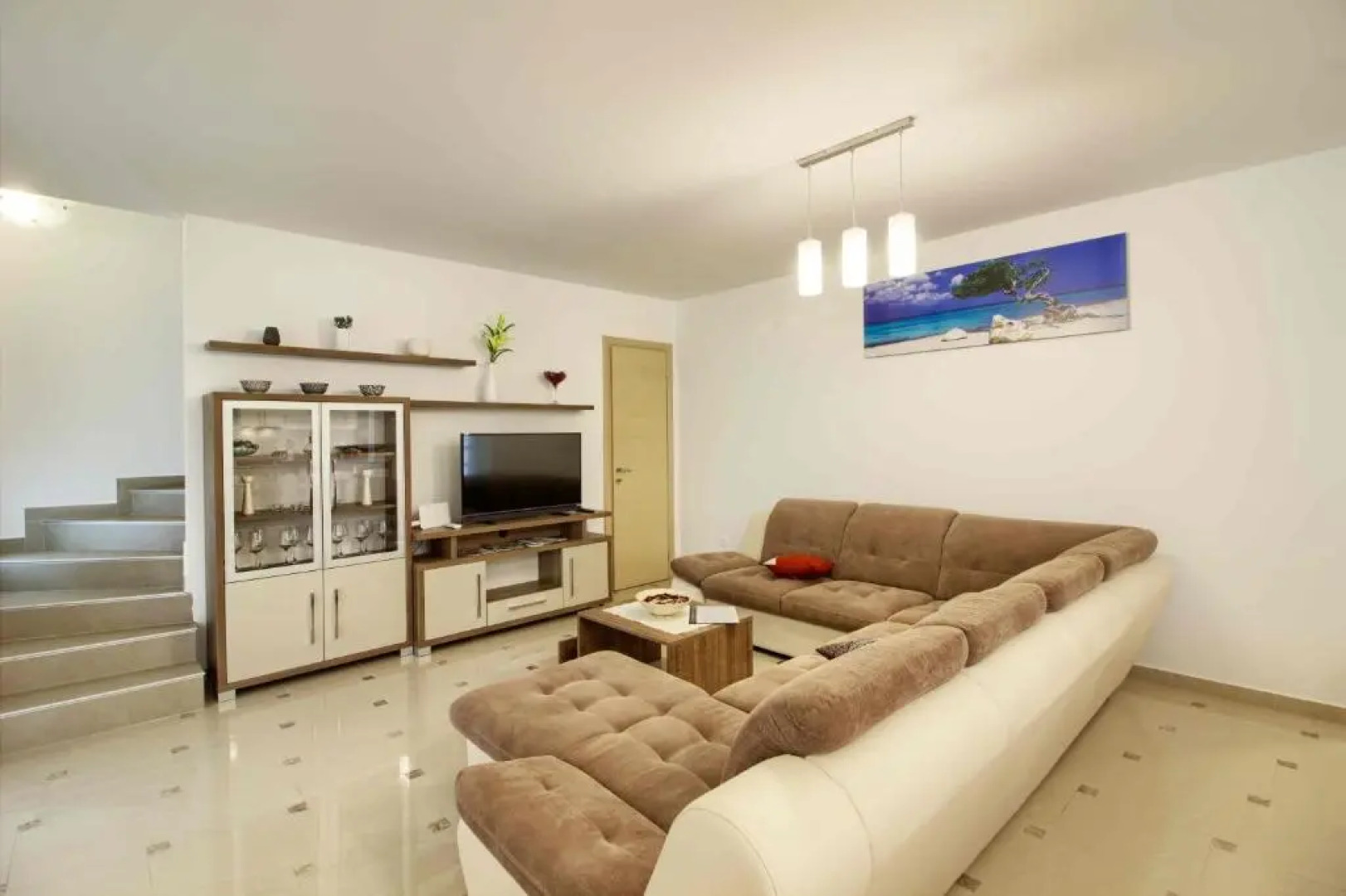 Charming villa Aurora with private pool 200m from the beach for up to 10 persons