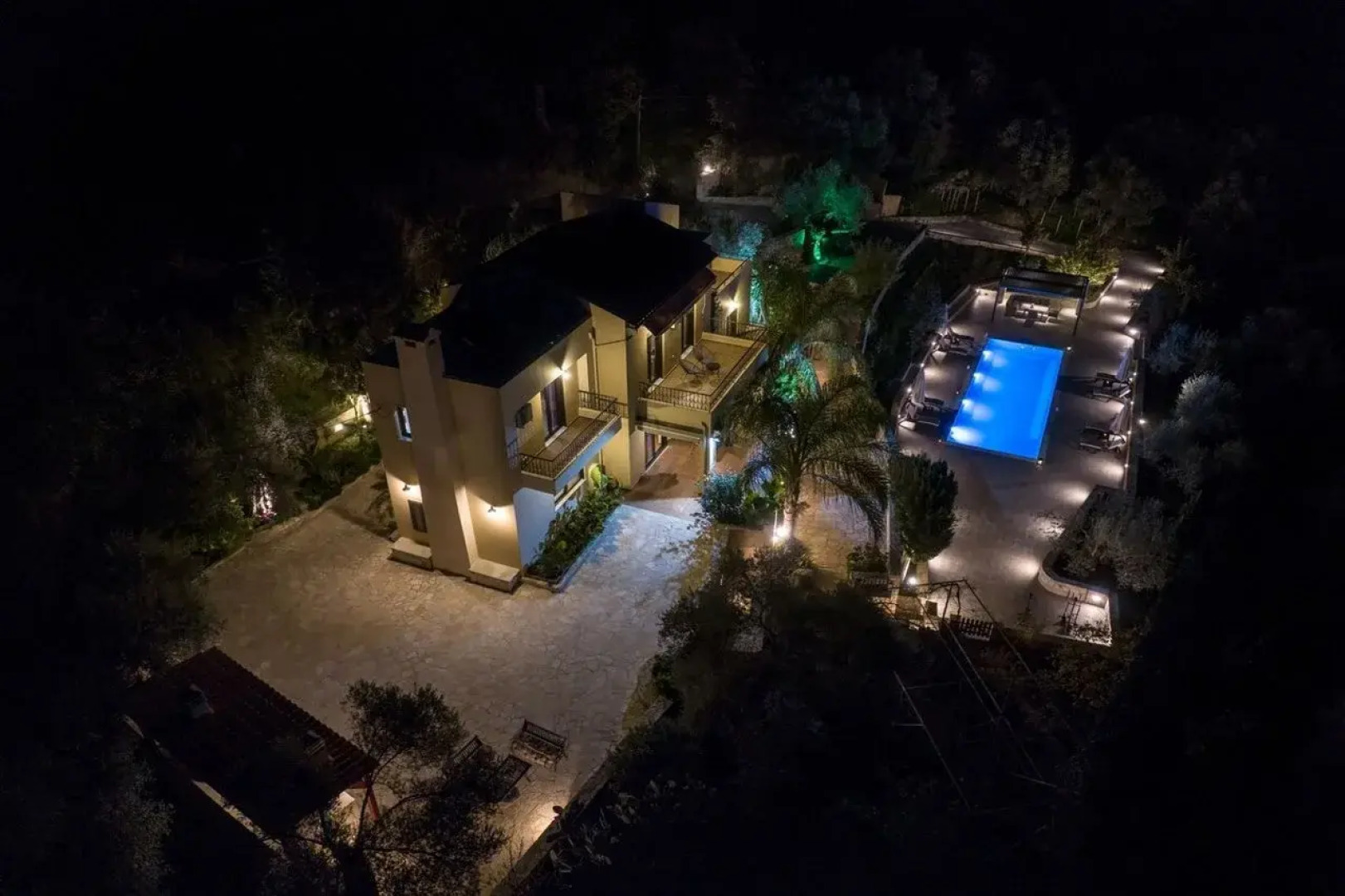 Serenity River Villa