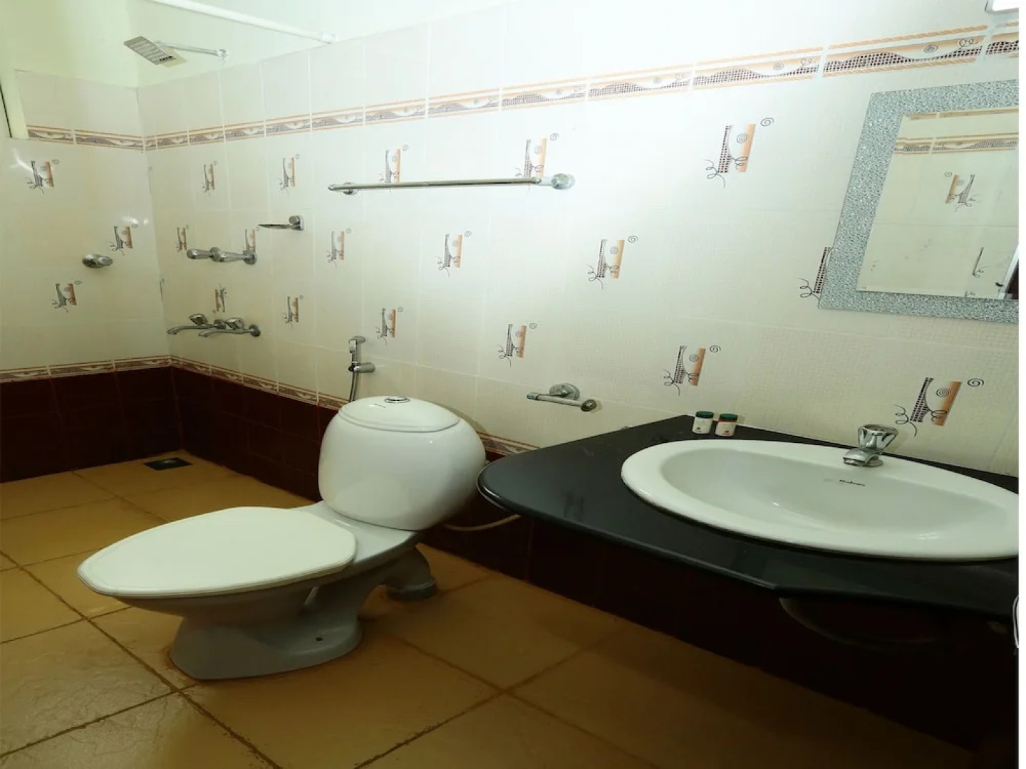 OYO 11492 Gateway Inn