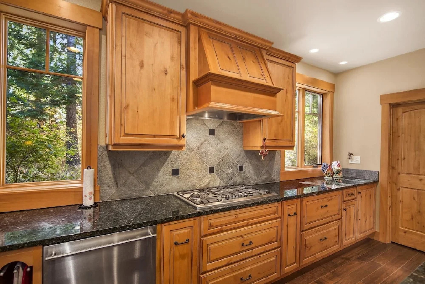 4,000sqft Private Luxury Home Htd Game Rm & Kids Bonus Rm Hot Tub