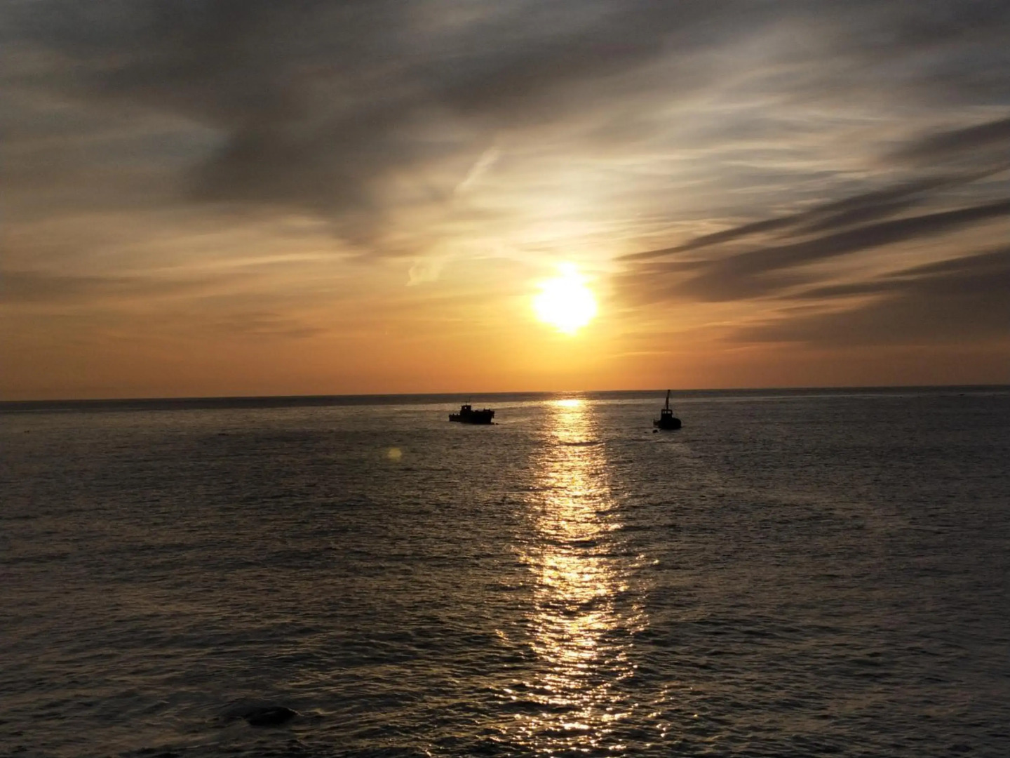 Izu Hokkawa Seaside Guesthouse 伊豆北川の家