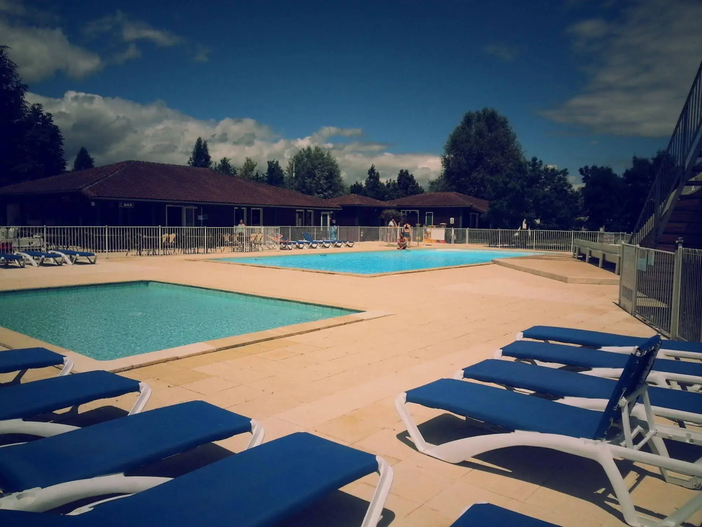 Camping Les Portes Du Beaujolais
