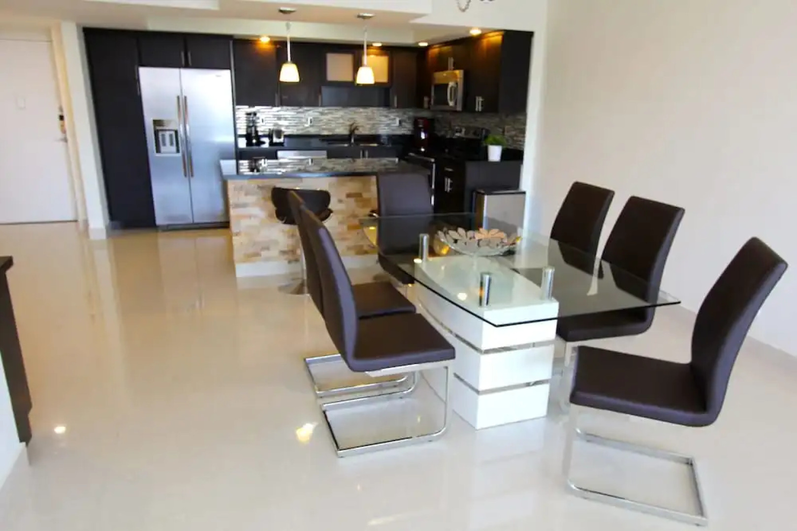 Ocean Reserve Apartments by FlatsAway