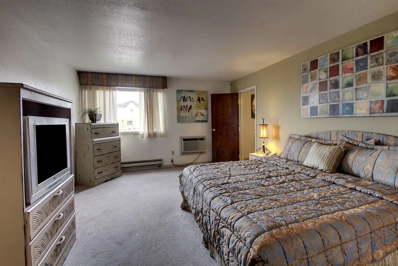 Eagle's Nest Hotel & Conference Center