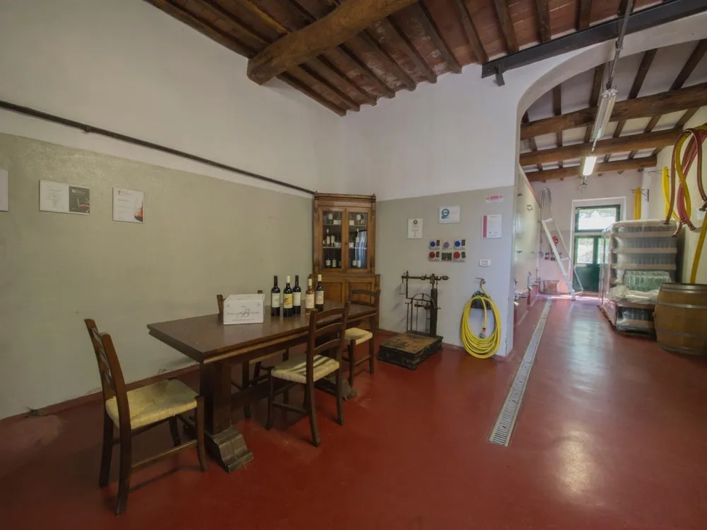 Charming Villa in Tuscany With Swimming Pool