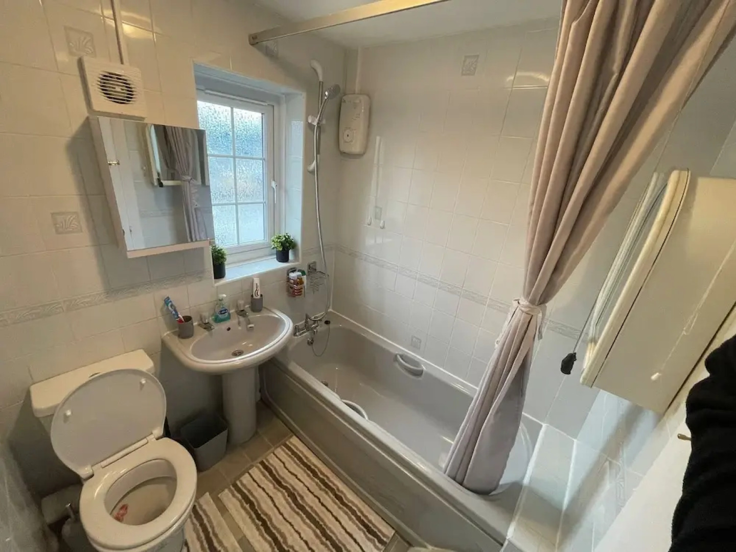 Summerville Manor Luxury Residency With Drive