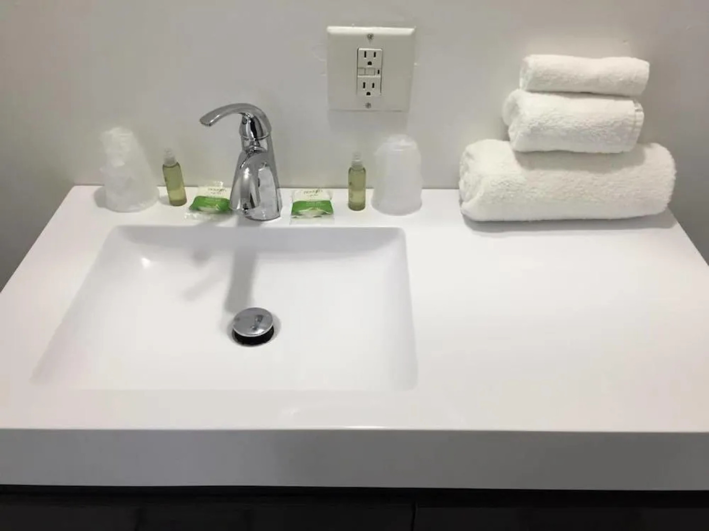 Complexe DIX80 Hôtellerie et Restaurant