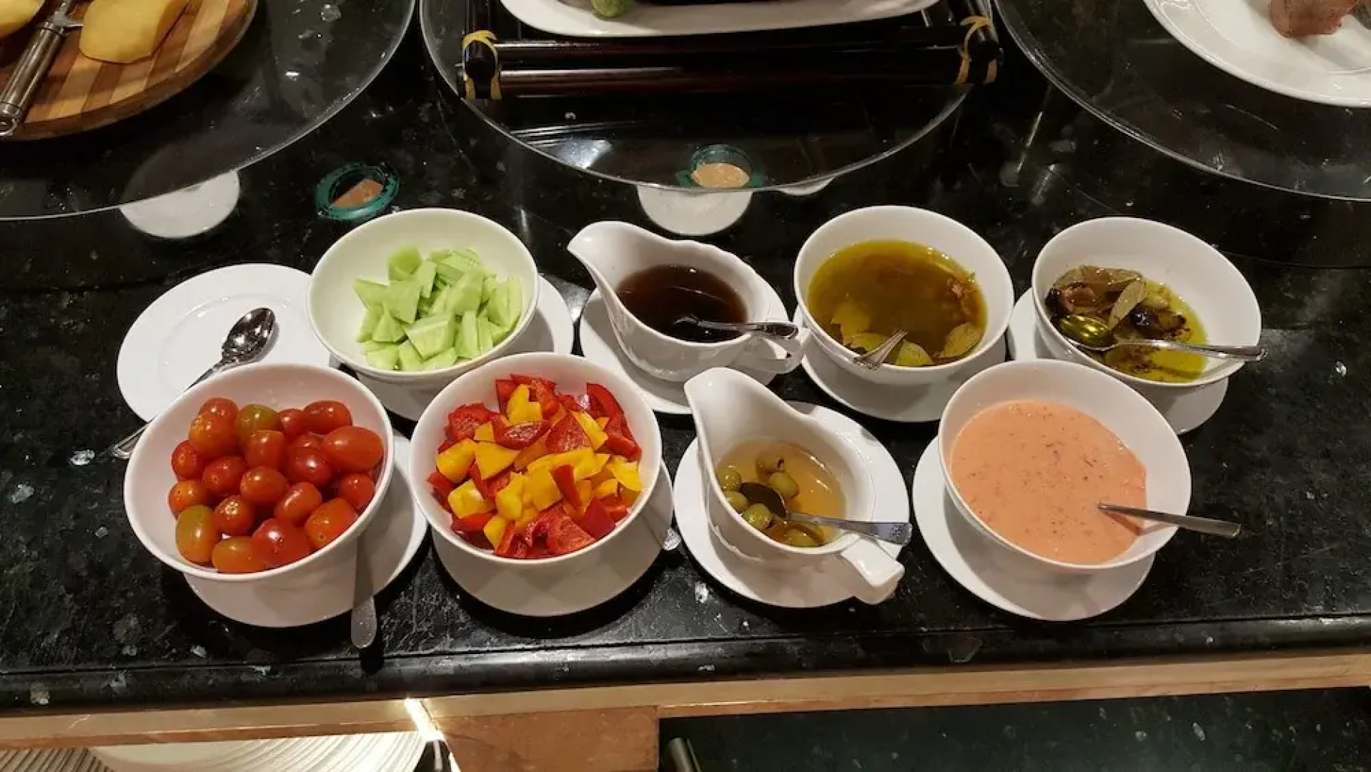 Thai Hoa Riverside Hotel