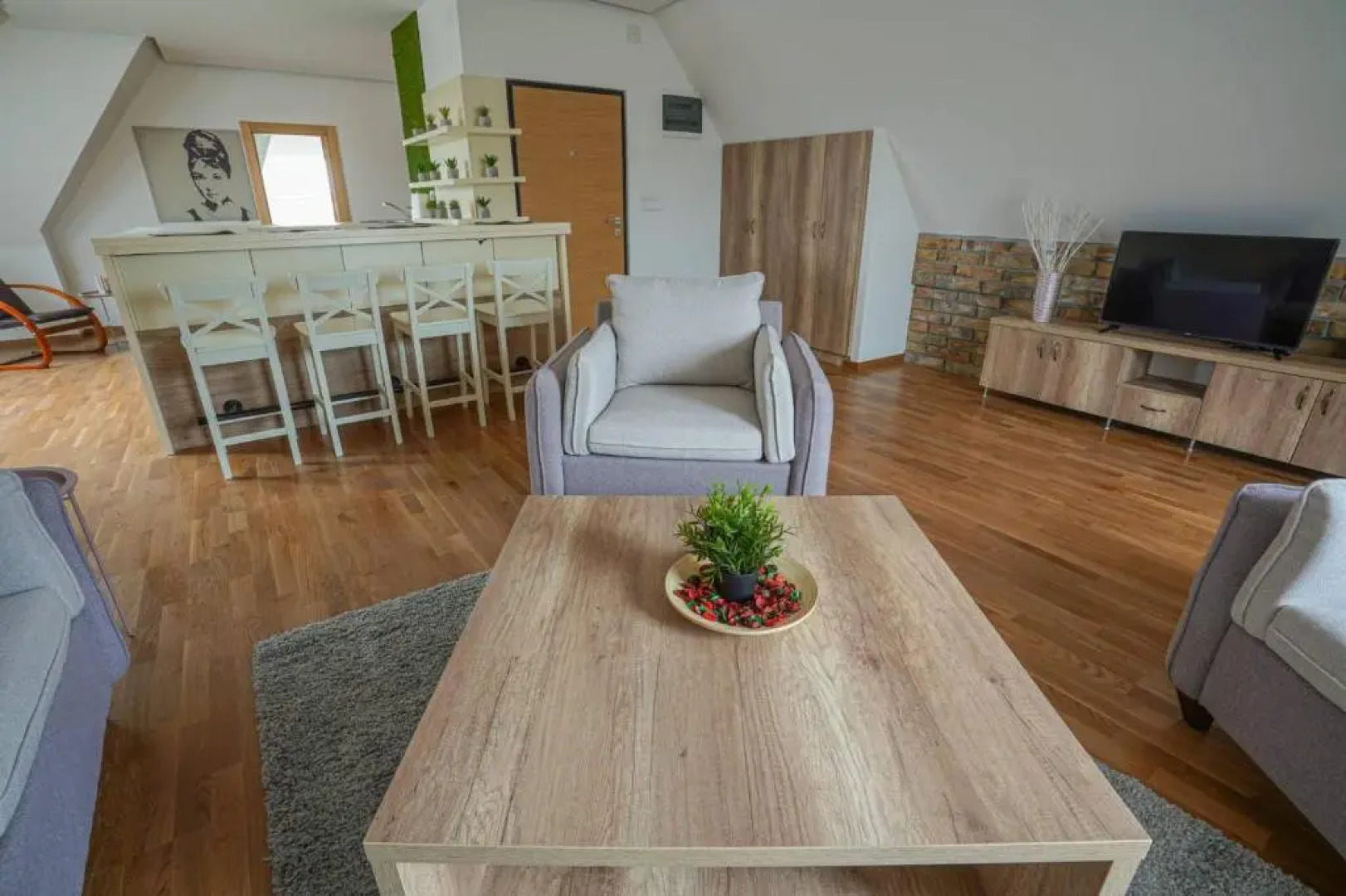 All Seasons Residence