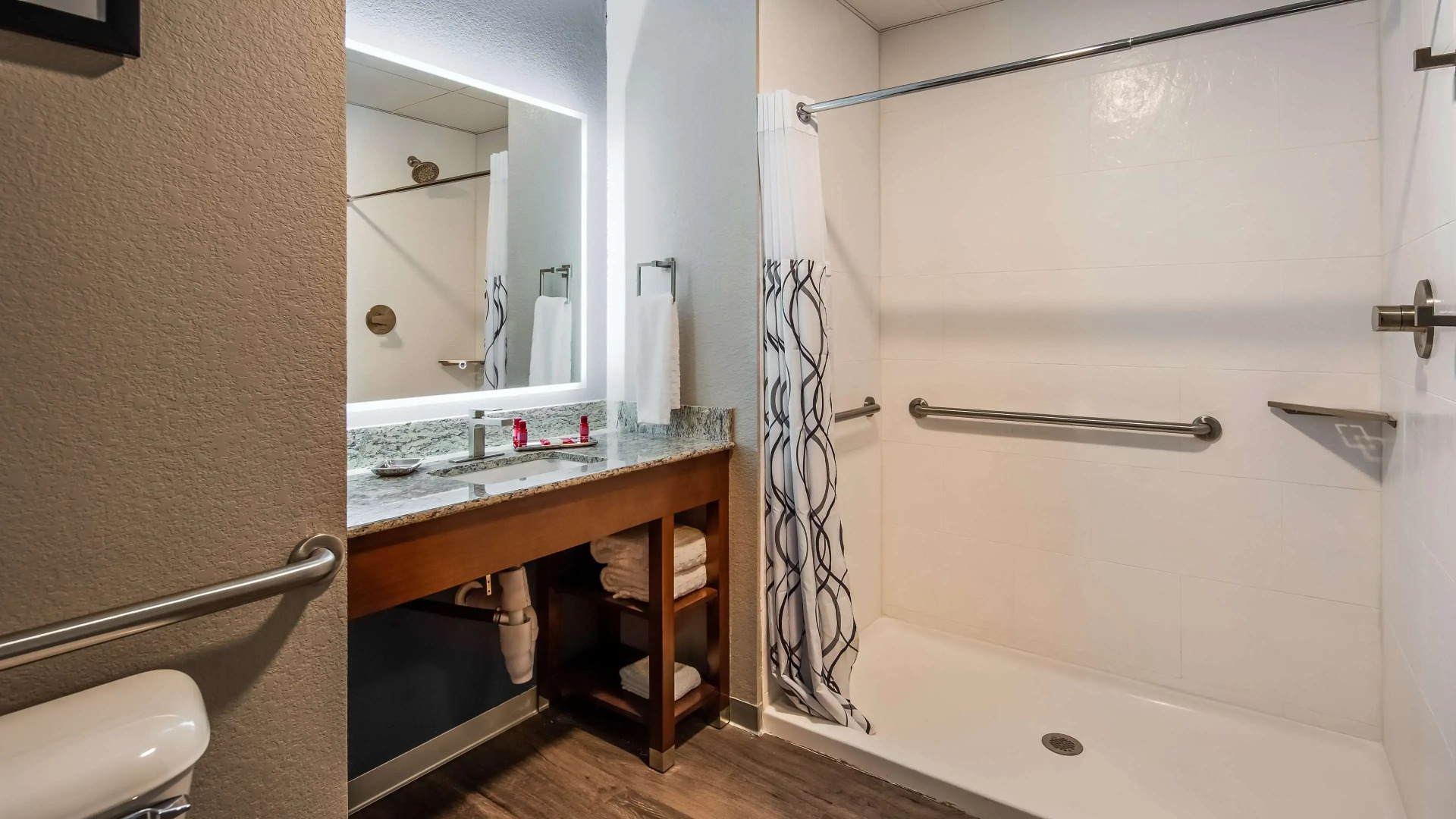 Best Western Premier Ankeny Hotel