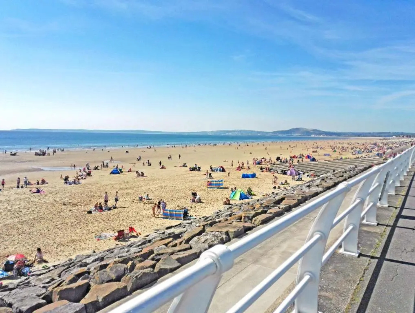 Beach Break Aberavon Holiday Home by the Sea