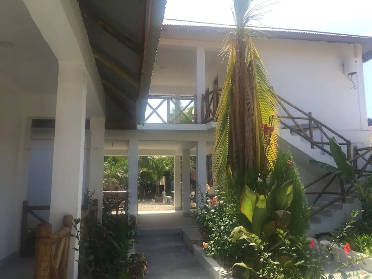 H & H Beach Bungalows