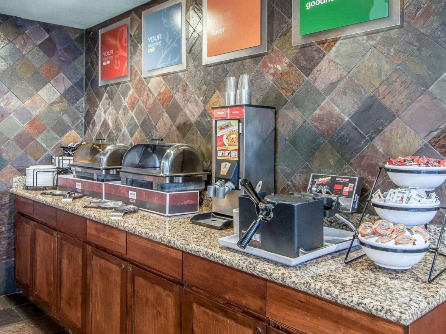 Kathryn Riverfront Inn, an Ascend Collection Hotel