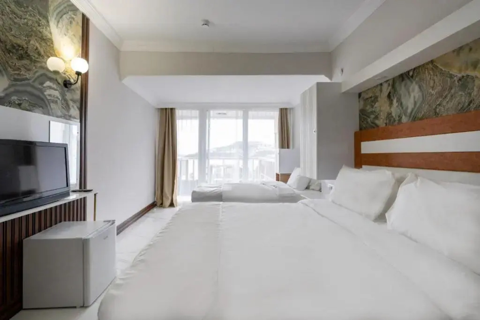 Sude Beach Resort Hotel