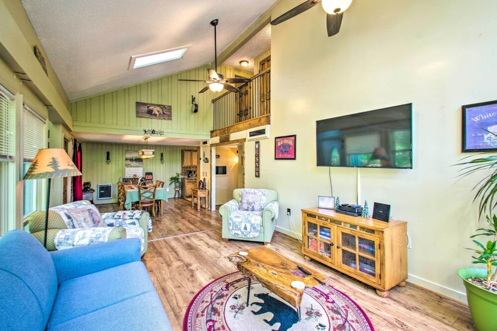 'the Dodge Lodge' - Near Massanutten Ski Lift!