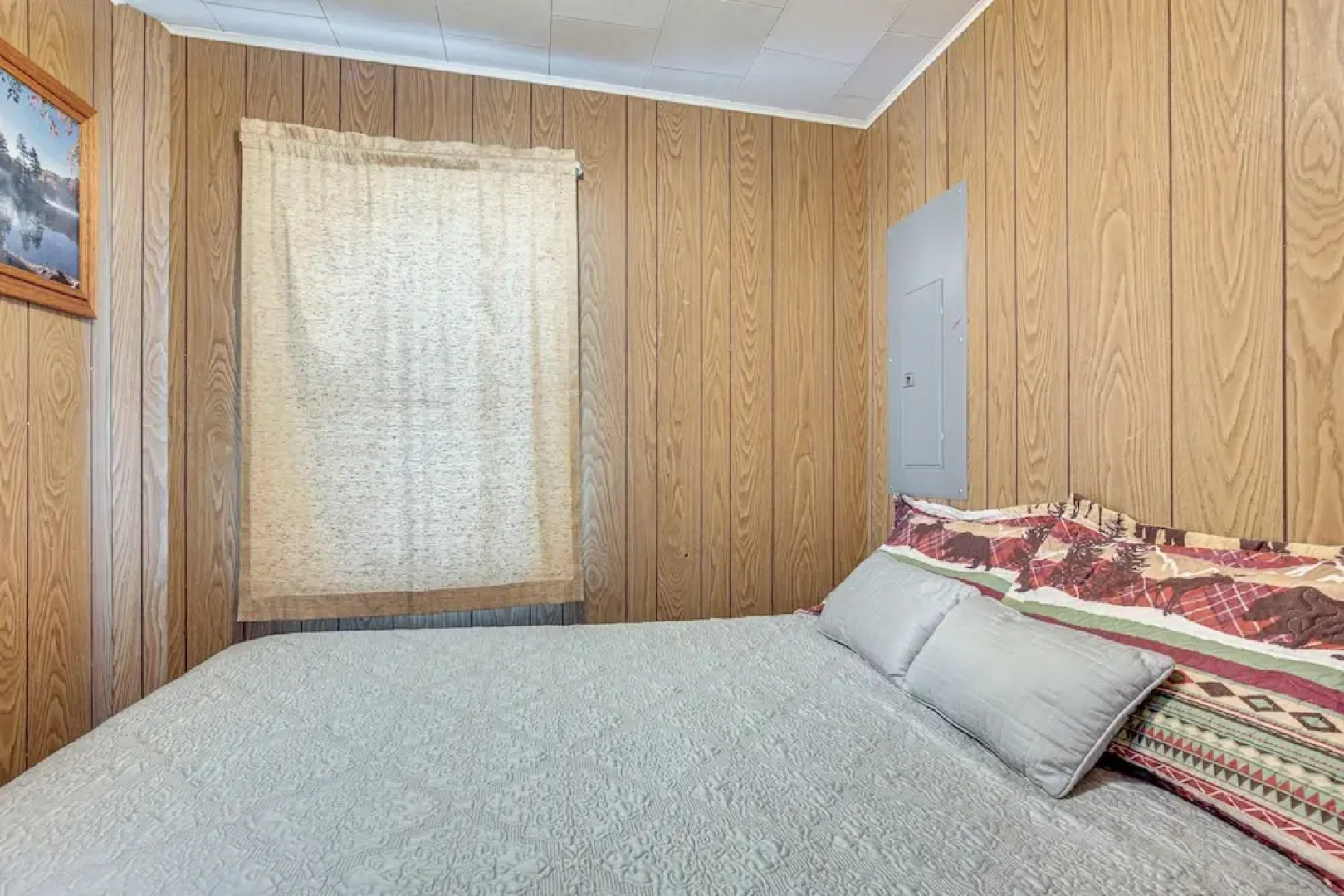 South Twin Lake Cabin w/ Seasonal Dock & Slip!