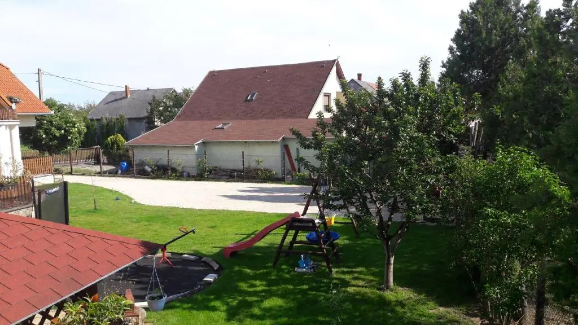 Balaton Apartmanház