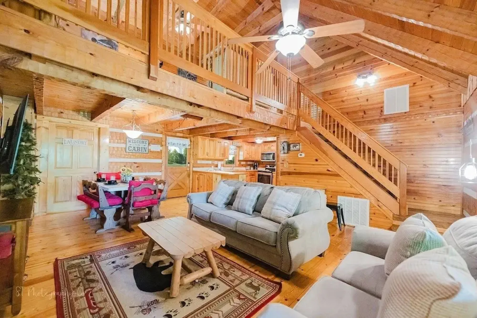 A Slice Of Heaven 2 Bedroom Cabin by RedAwning
