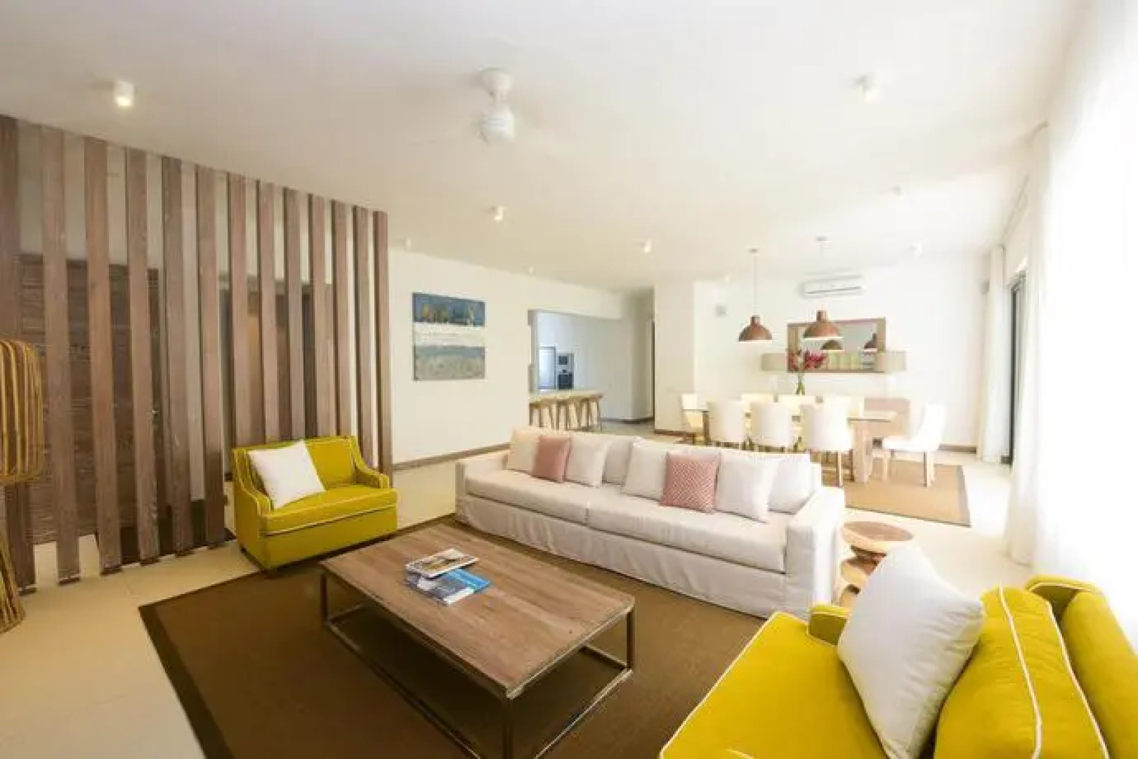 AO Luxury Residence by BARNES