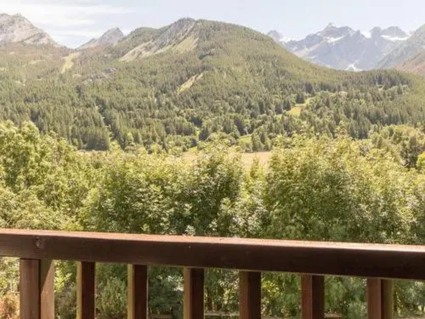 Apartment Roche Colombe