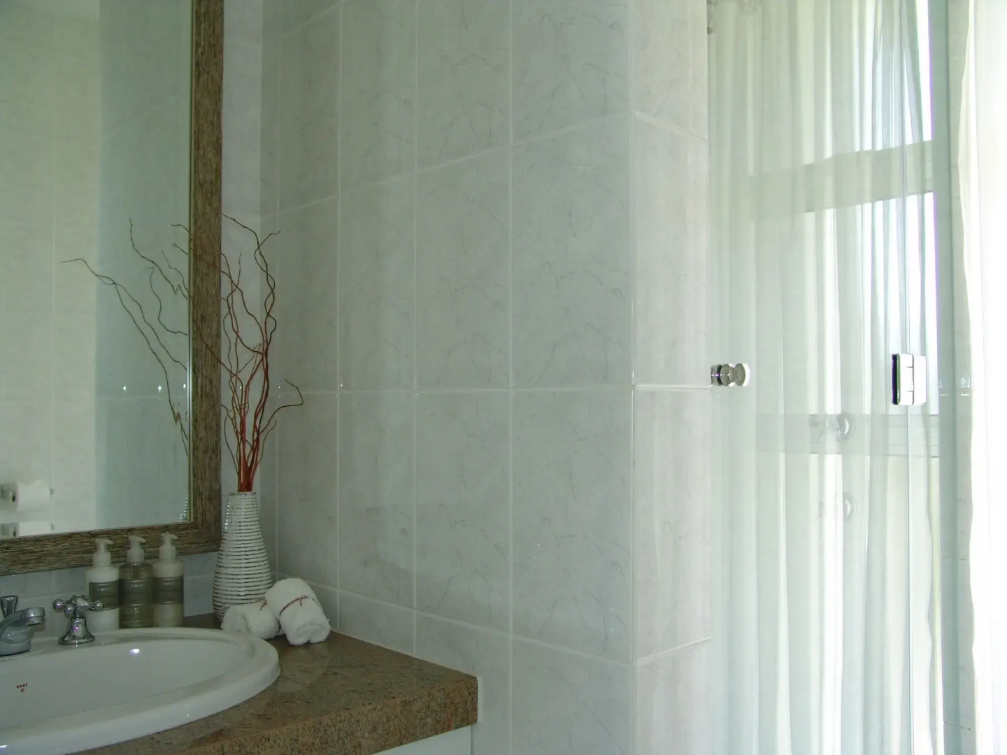 Diaz 15 House on the Bay