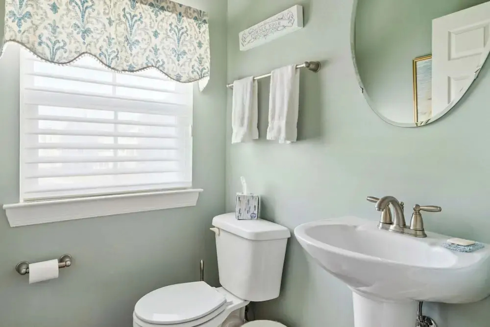 Hidden Paradise Coastal Views!