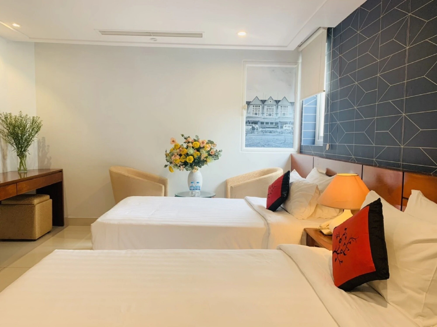 White Lotus Hotel Saigon