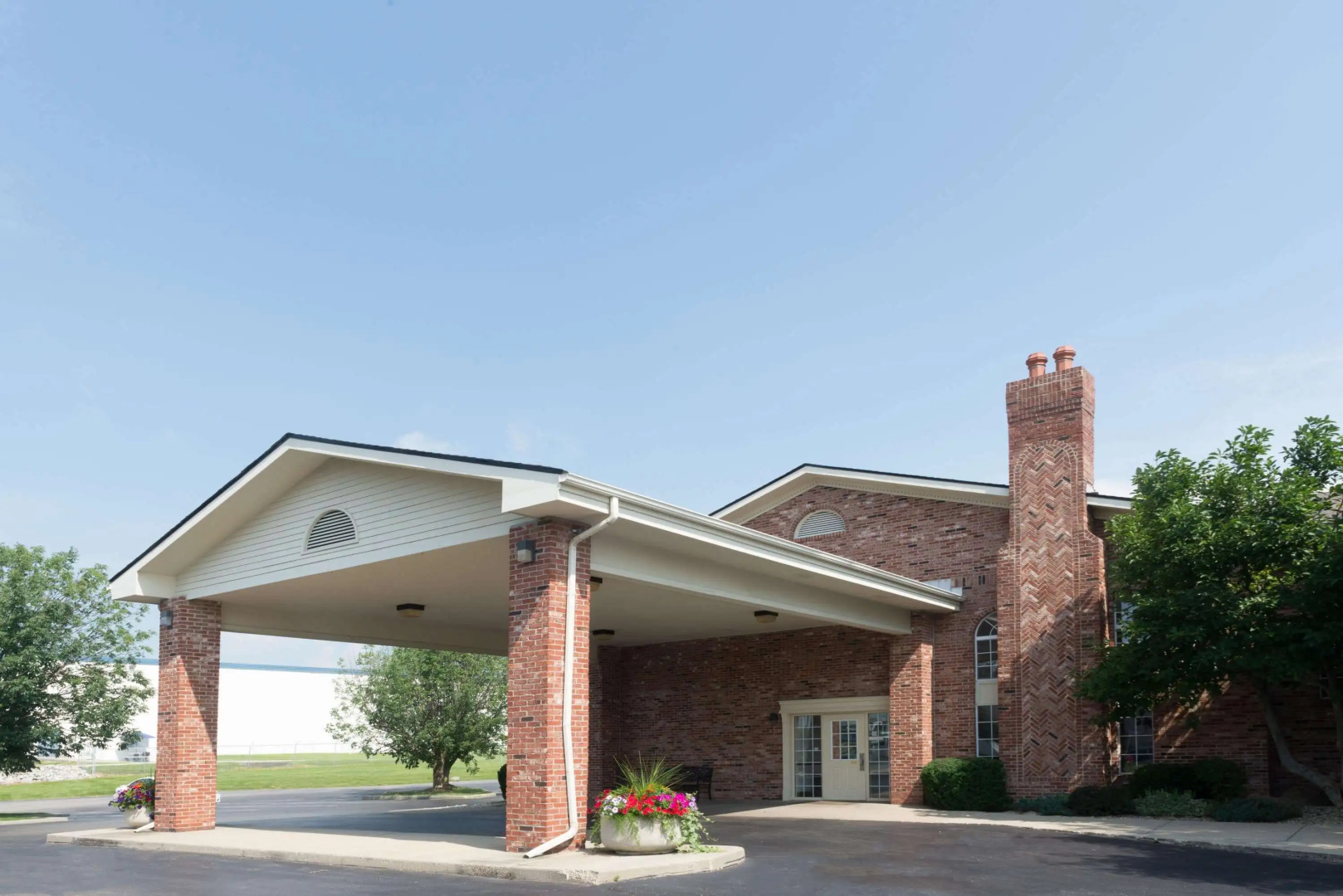 Super 8 by Wyndham Greenfield