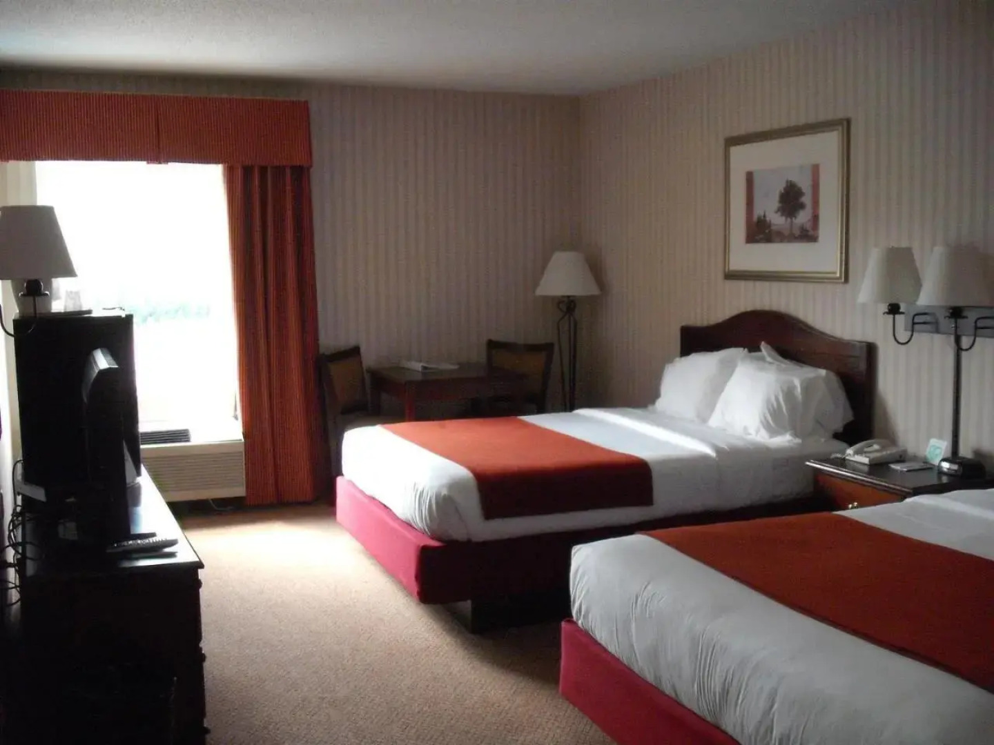 Holiday Inn Express Erwin I-181/i-26