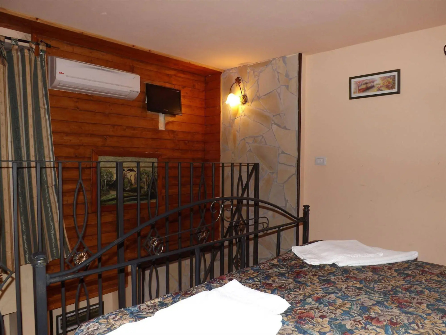 Albergo Diffuso Borgo Santa Caterina "Quartiere Ebraico"