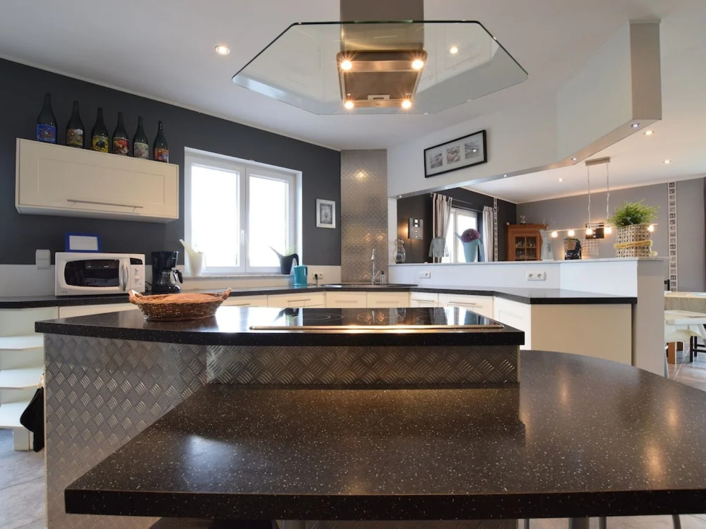 Luxurious Villa in Wibrin Ardennes with Pool