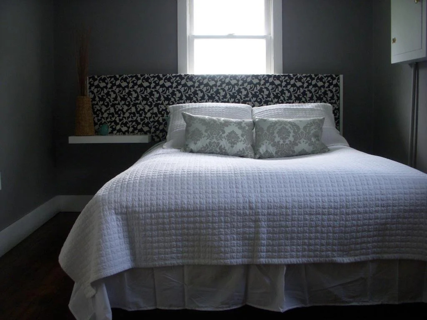 Far Far Away Guesthouse